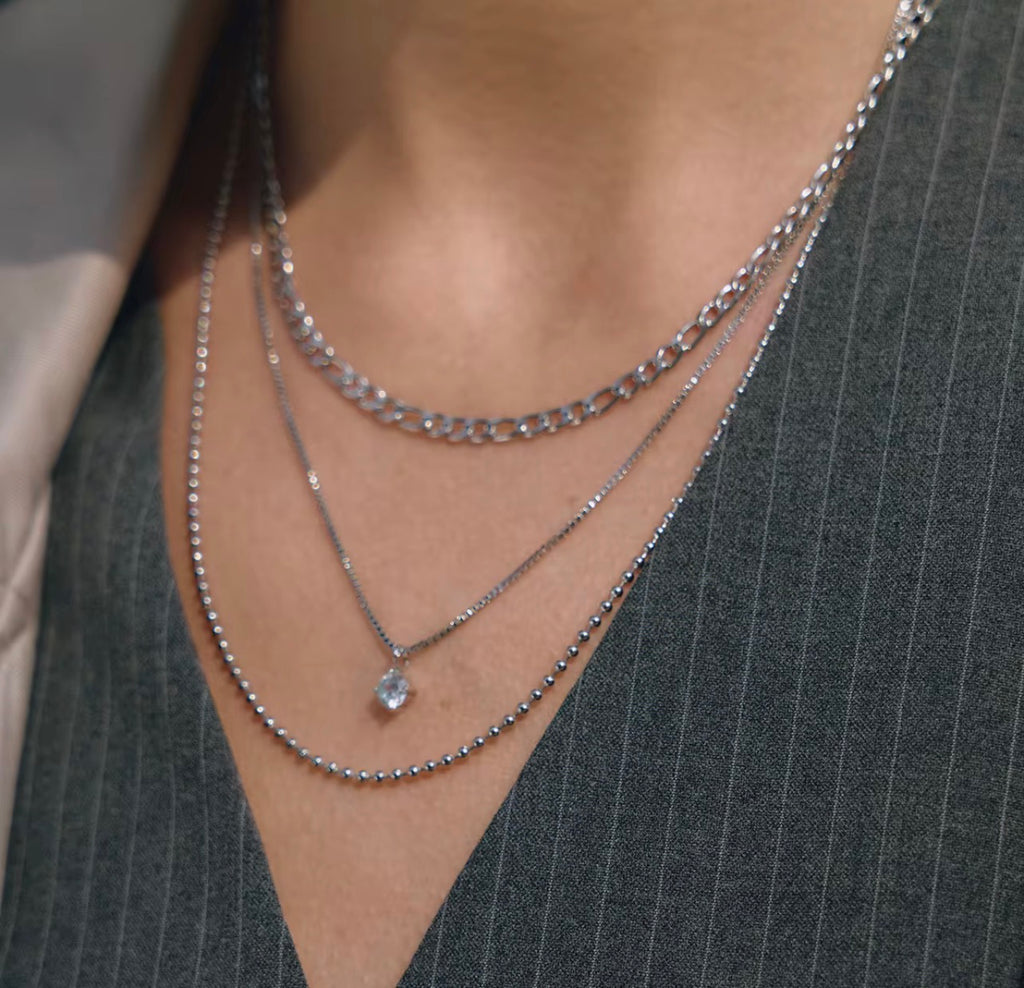 Collana Vanity - acciaio inossidabile placcato oro 18k PVD - zircone - composta da tre collane con un'unica chiusura - disponibile anche in gold