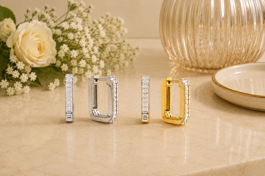 Orecchini Geometric Prisma - acciaio inossidabile placcato oro 18k PVD - zirconi - disponibile anche in silver