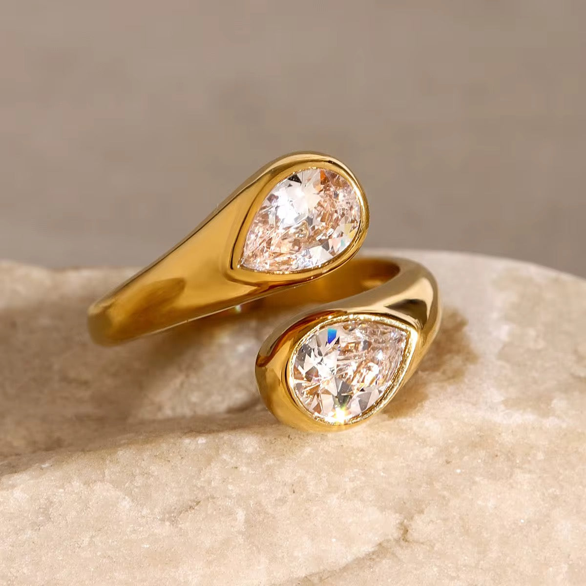 Anello Volage -  acciaio inossidabile placcato oro 18k PVD - zircone - regolabile